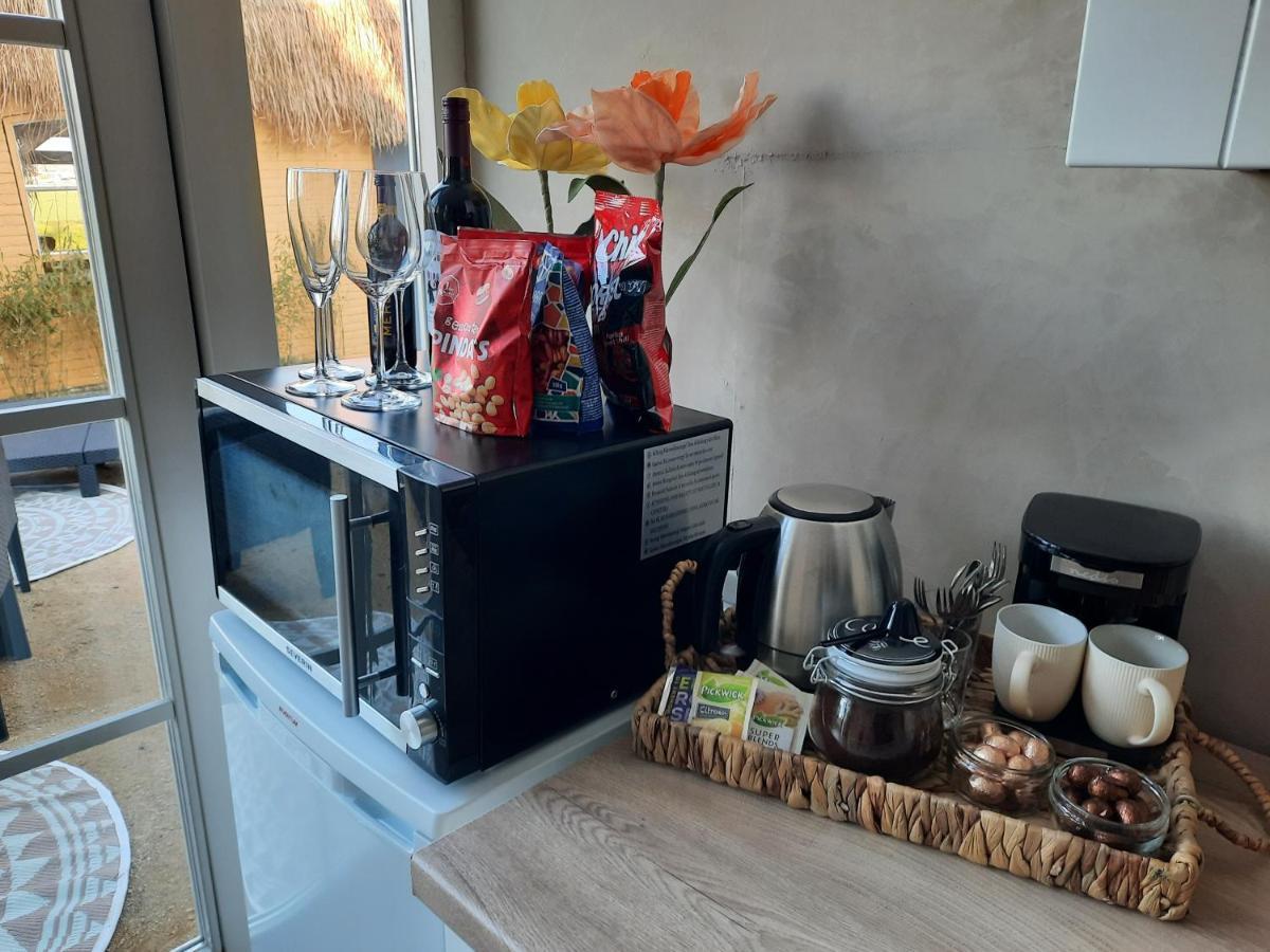 Wellness Lodge aan de Braassem Rijnsaterwoude Buitenkant foto
