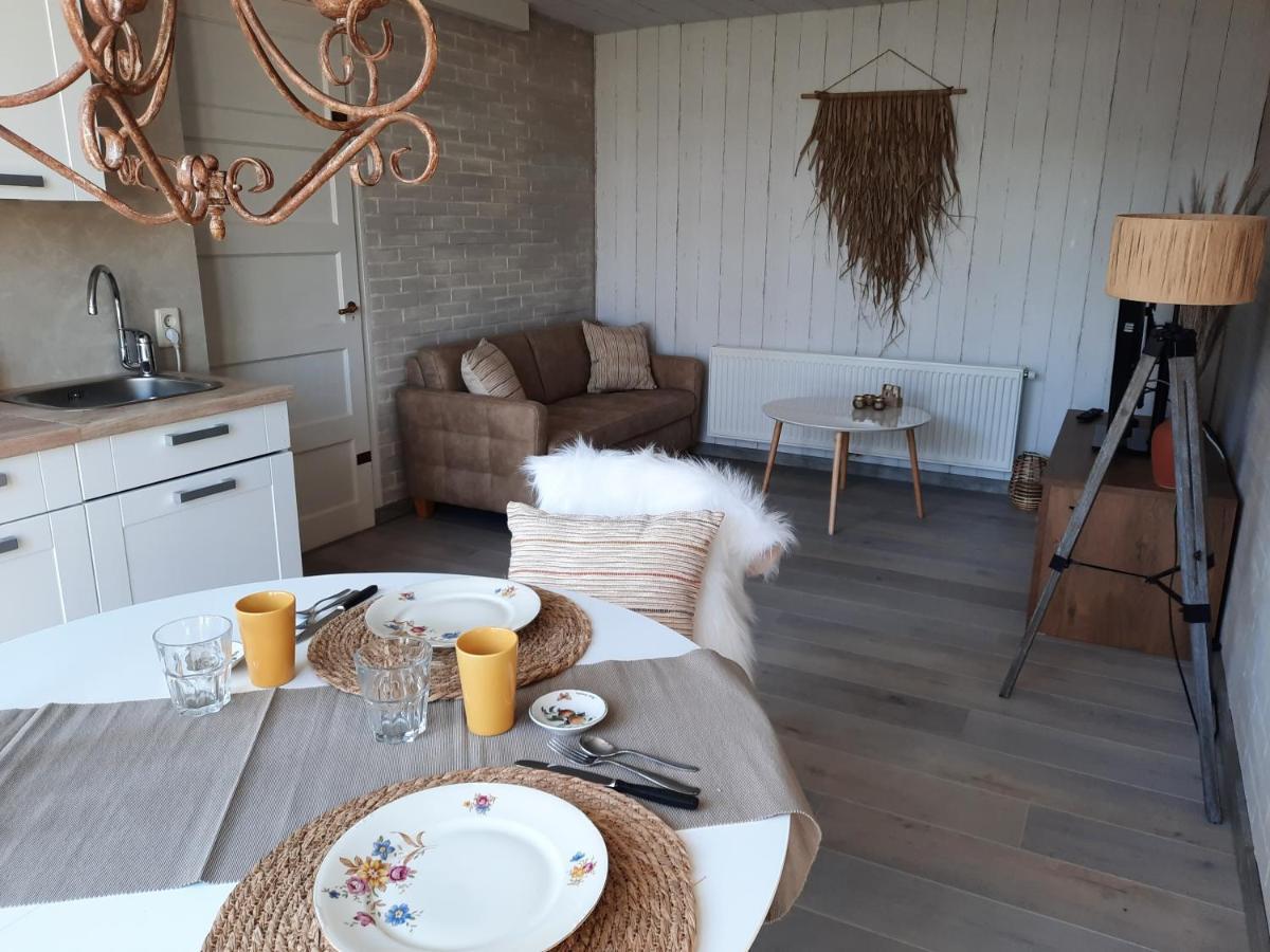 Wellness Lodge aan de Braassem Rijnsaterwoude Buitenkant foto