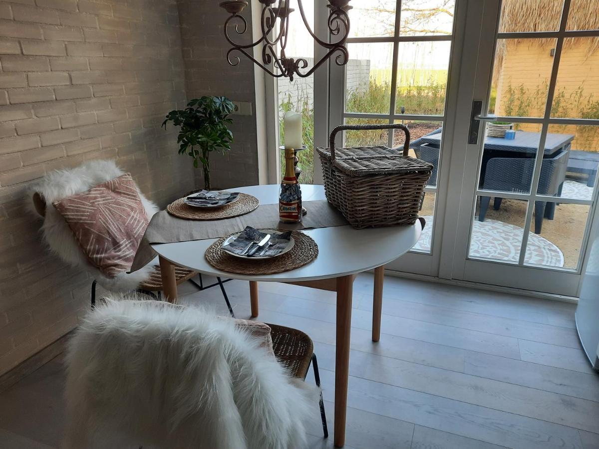 Wellness Lodge aan de Braassem Rijnsaterwoude Buitenkant foto